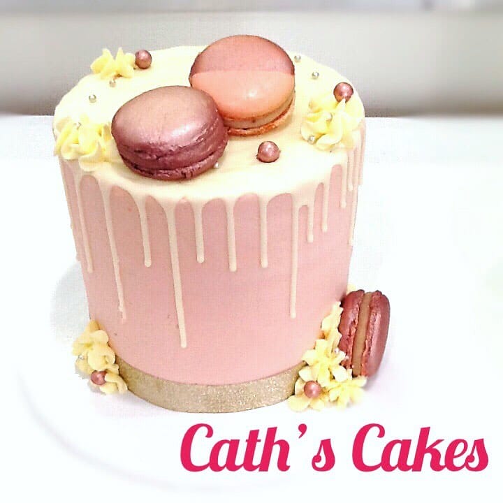 Caths Cakes macarons cake