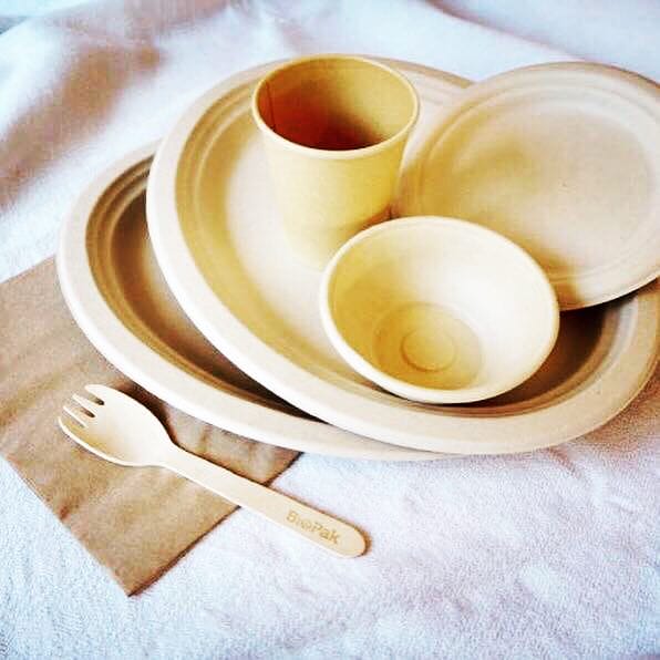 Busy Bee Eco Party tableware