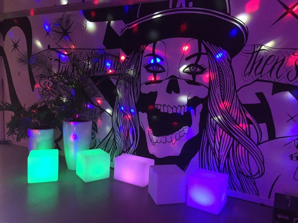 https://projectparty.com.au/wp-content/uploads/2020/06/lights-to-party-sydney-glow-cubes-scaled-1024x768.jpg
