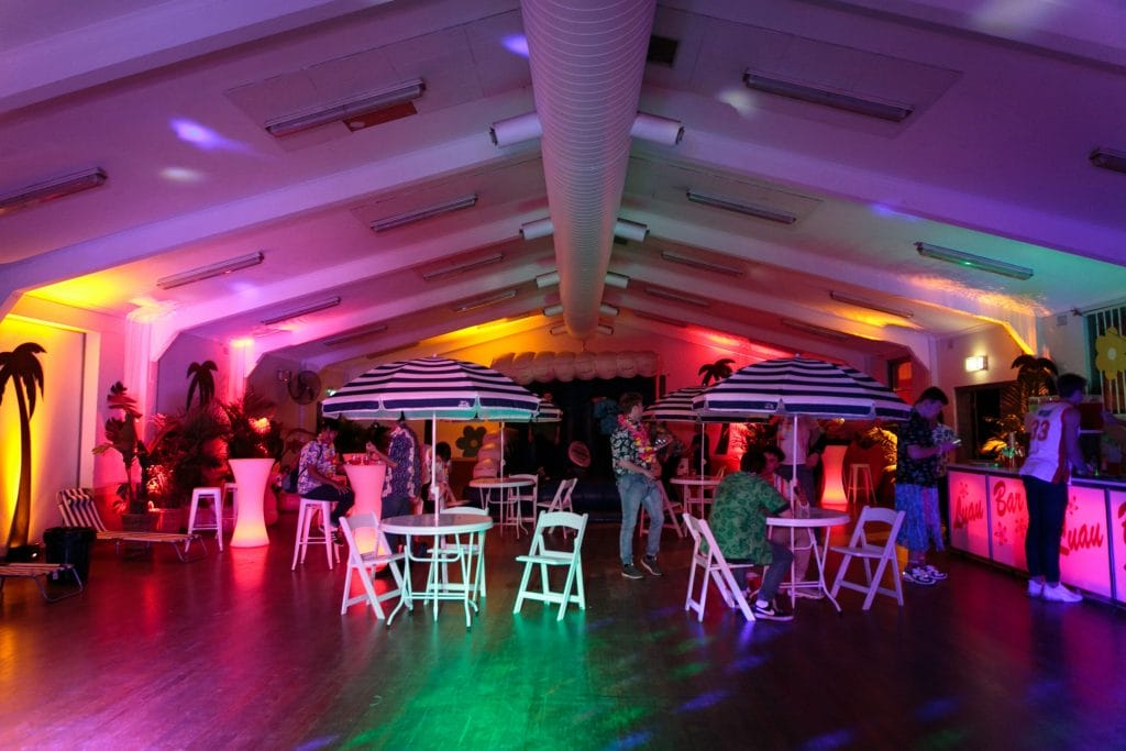 https://projectparty.com.au/wp-content/uploads/2020/06/lights-to-party-sydney-glow-furniture-scaled-1024x683.jpg