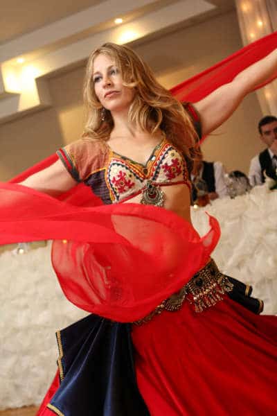 Ulah Arabesque wedding dance