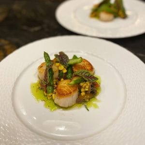 Aroma Catering scallops and asparagus