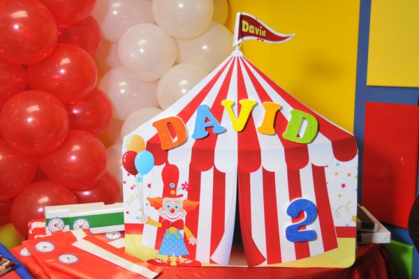 A Circus-themed party for David turning 2