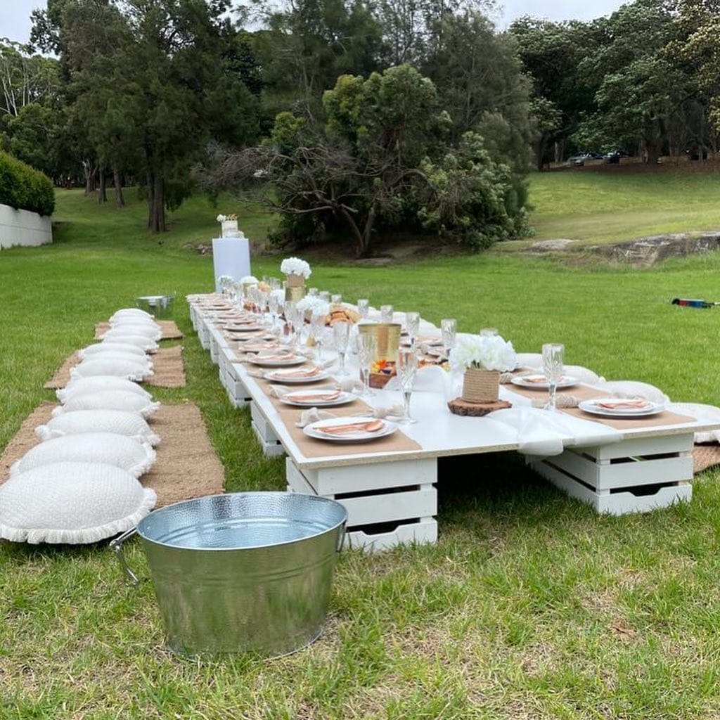 https://projectparty.com.au/wp-content/uploads/2021/07/aflair-toremember-party-setup-outdoor.jpg