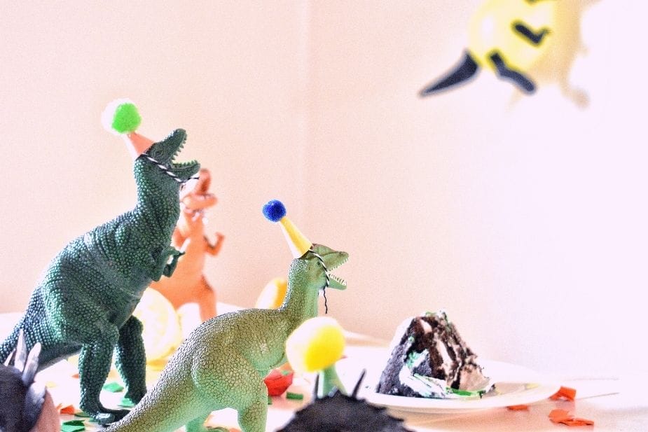 7 ROARsome Ideas For Dinosaur Birthday Party