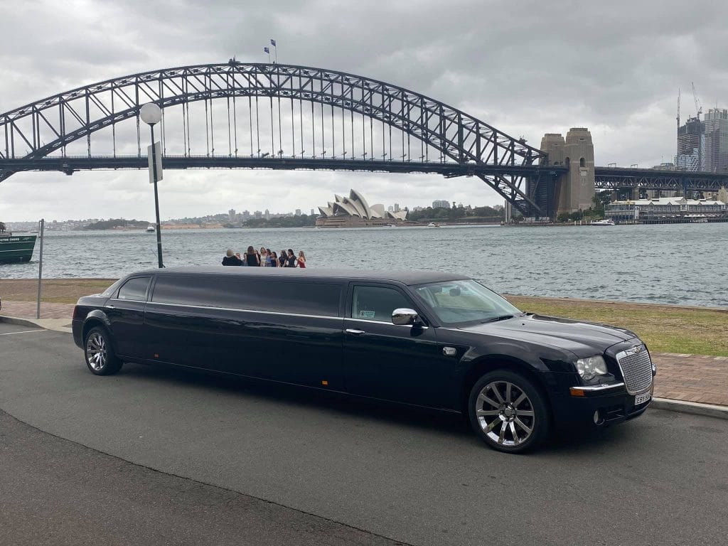 Chrysler Limo Sydney bridge