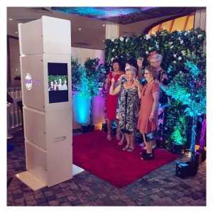 Snaptured Photobooths Melbourne Cup