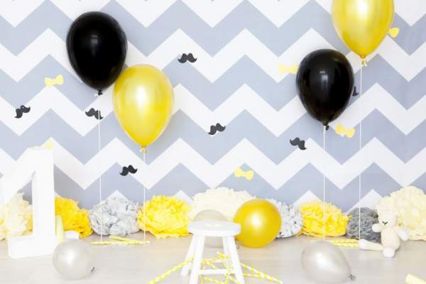 17 Easy-to-Make DIY Photo Booth Props & Accessories