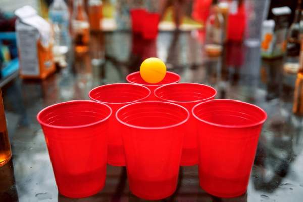8 Drinking Games Rules That You Can Play at Your Next Dinner Party