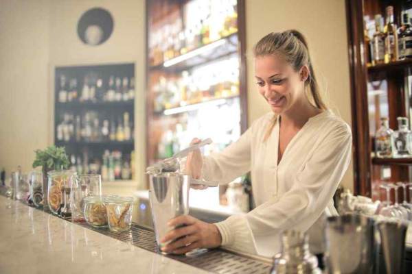 10 Best Bar Staff in Sydney for Your Next Event