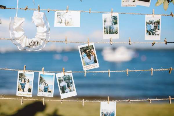 8 Mobile and Web Apps to Help You Organise Your Wedding Photos