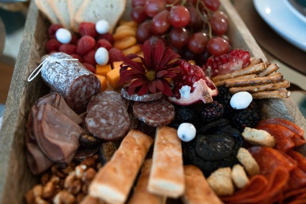 How to make a grazing platter close up