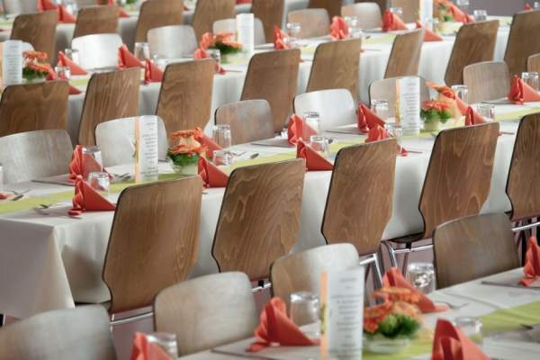 Everything You Need to Know About Event Planning Companies: Pros and Cons