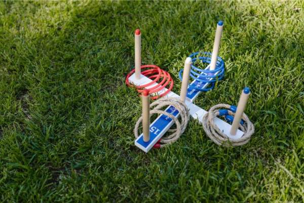 The Best Backyard Games to Play Outside at Your Next Party or Gathering