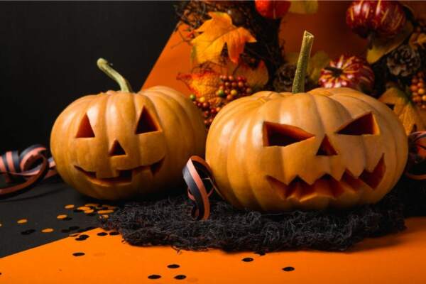 Happy Halloween: 22 Un-BOO-lievable Ideas for your Home Decorations